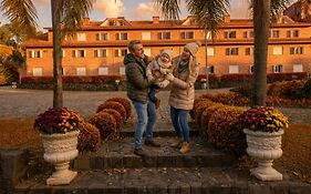 Farina Park Hotel